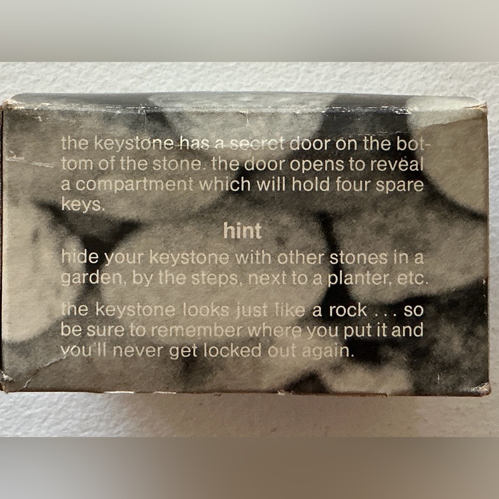 VINTAGE HIDE A KEY ROCK - Picture 7 of 10